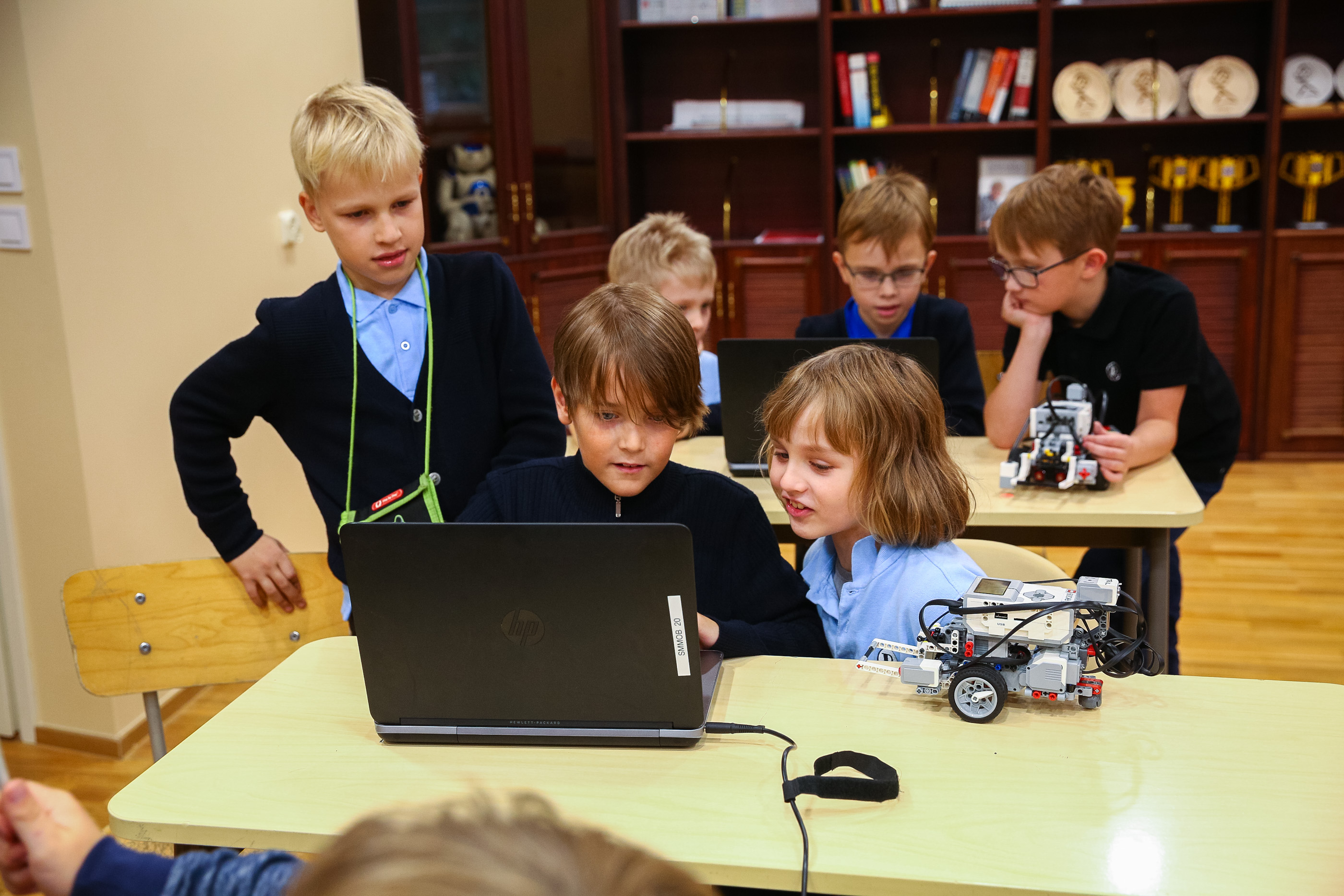 Best Tools and Languages for Kids Learning to Code