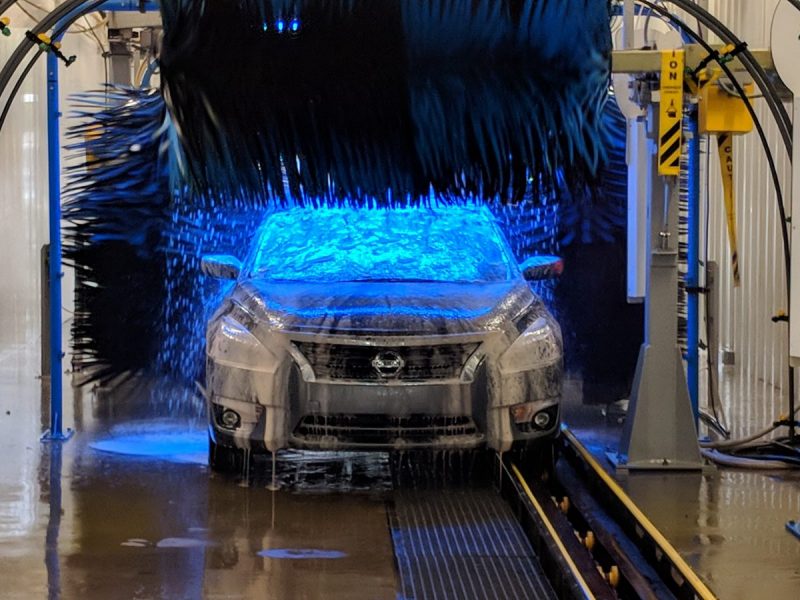 What’s The Difference Between Car Wash And Car Detailing?